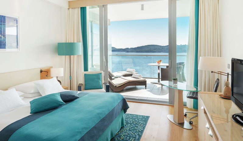 SUN GARDENS - CLUB ROOM BEDROOM